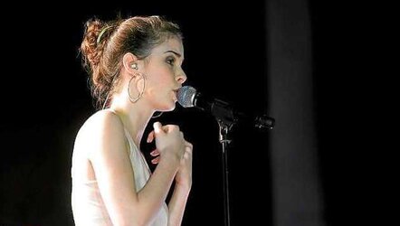 Lena Meyer-Landrut GEILES Unterhemd und Leopard-Rock