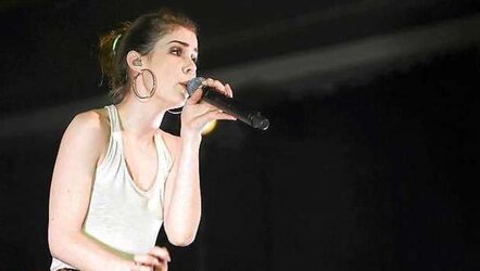 Lena Meyer-Landrut GEILES Unterhemd und Leopard-Rock