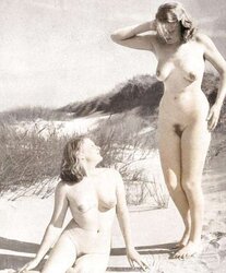 Nudists Naturists Public Outdoor Demonstrate