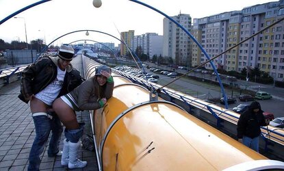 RAILWAY THE PLACE WONDERFUL MATURE MUMMY DOGGING TO SPUNK