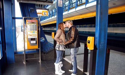 RAILWAY THE PLACE WONDERFUL MATURE MUMMY DOGGING TO SPUNK