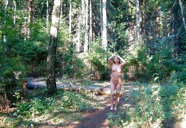 NAKED IN PUBLIC - Natasha