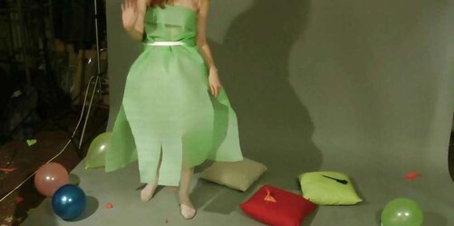 Redhead lean Lisa popping balloons