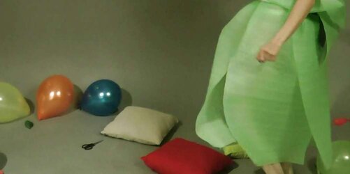 Redhead lean Lisa popping balloons