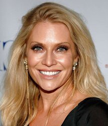 Emily Procter - Miamis light-haired CSI-Sweetie