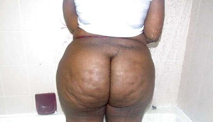 62 inch African SSBBW ARSE