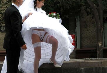 Wedding-Bride upskirt
