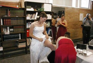 Wedding-Bride upskirt