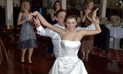 Wedding-Bride upskirt