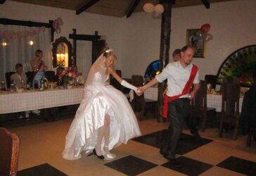 Wedding-Bride upskirt