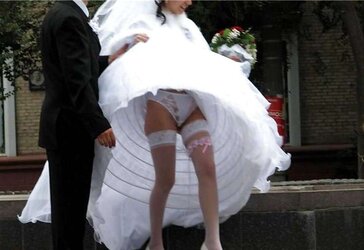 Wedding-Bride upskirt