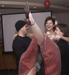 Wedding-Bride upskirt