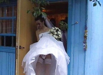 Wedding-Bride upskirt