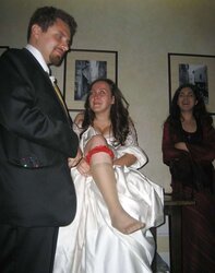 Wedding-Bride upskirt