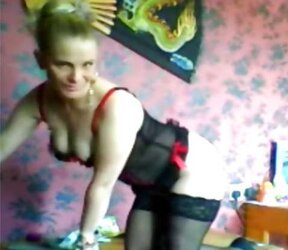 Blond Bitchy Mummy Debra