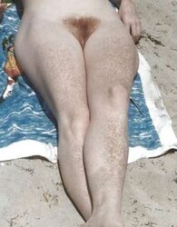 Gams, Hips and Ultra-Cute Soles