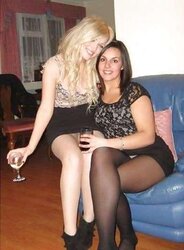 Spy on wemon in pantyhose