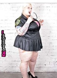 Webgirls plumper
