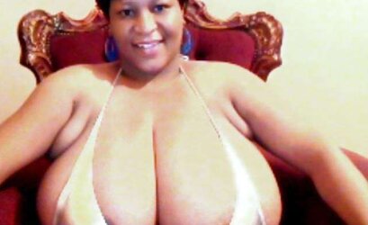 PLUMPER Porno starlet webcam shot