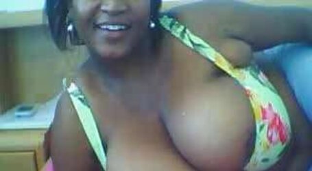 PLUMPER Porno starlet webcam shot
