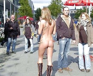 DAMSELS NUDE IN PUBLIC