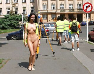 DAMSELS NUDE IN PUBLIC