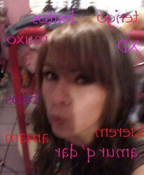 ARIANA PUTITA MODELANDO