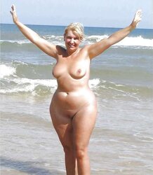 CHIX WITH THIGHS
