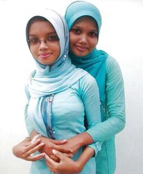 Muslim Nymphs ... Your Hijab Is So Taut!
