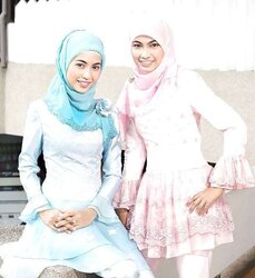 Muslim Nymphs ... Your Hijab Is So Taut!
