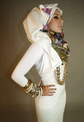 Muslim Nymphs ... Your Hijab Is So Taut!