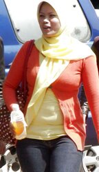 Muslim Nymphs ... Your Hijab Is So Taut!