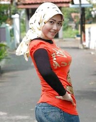 Muslim Nymphs ... Your Hijab Is So Taut!