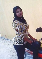 Muslim Nymphs ... Your Hijab Is So Taut!