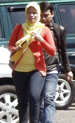 Muslim Nymphs ... Your Hijab Is So Taut!