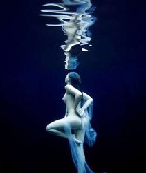 Erotic Enthusiasm under Water - Session