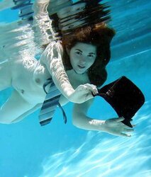 Erotic Enthusiasm under Water - Session