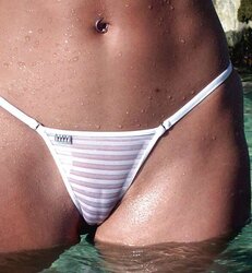 Amateurs Flashing Camel Toes Twat