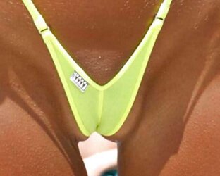 Amateurs Flashing Camel Toes Twat