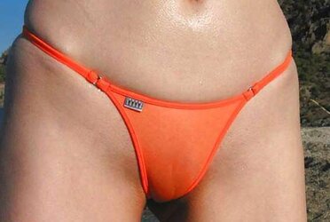 Amateurs Flashing Camel Toes Twat