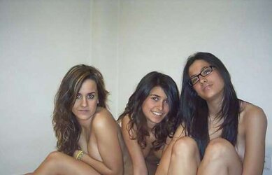 three Amigas tugas