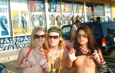 Mingle nude and boned in public