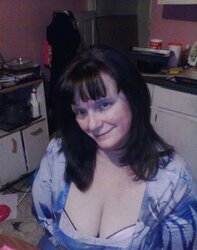 Just Uber-Sexy Mommy ....Non Porn