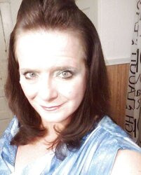 Just Uber-Sexy Mommy ....Non Porn