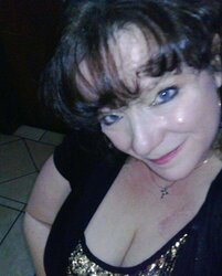 Just Uber-Sexy Mommy ....Non Porn