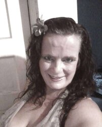 Just Uber-Sexy Mommy ....Non Porn