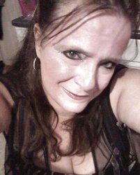 Just Uber-Sexy Mommy ....Non Porn