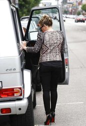 Hilary Duff - Running Errands in Beverly Hills