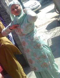 RANDOM PAKISTANI AND INDIAN CHICKS