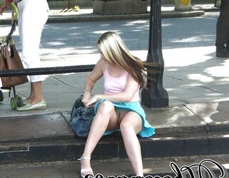 Voyeur Upskirts